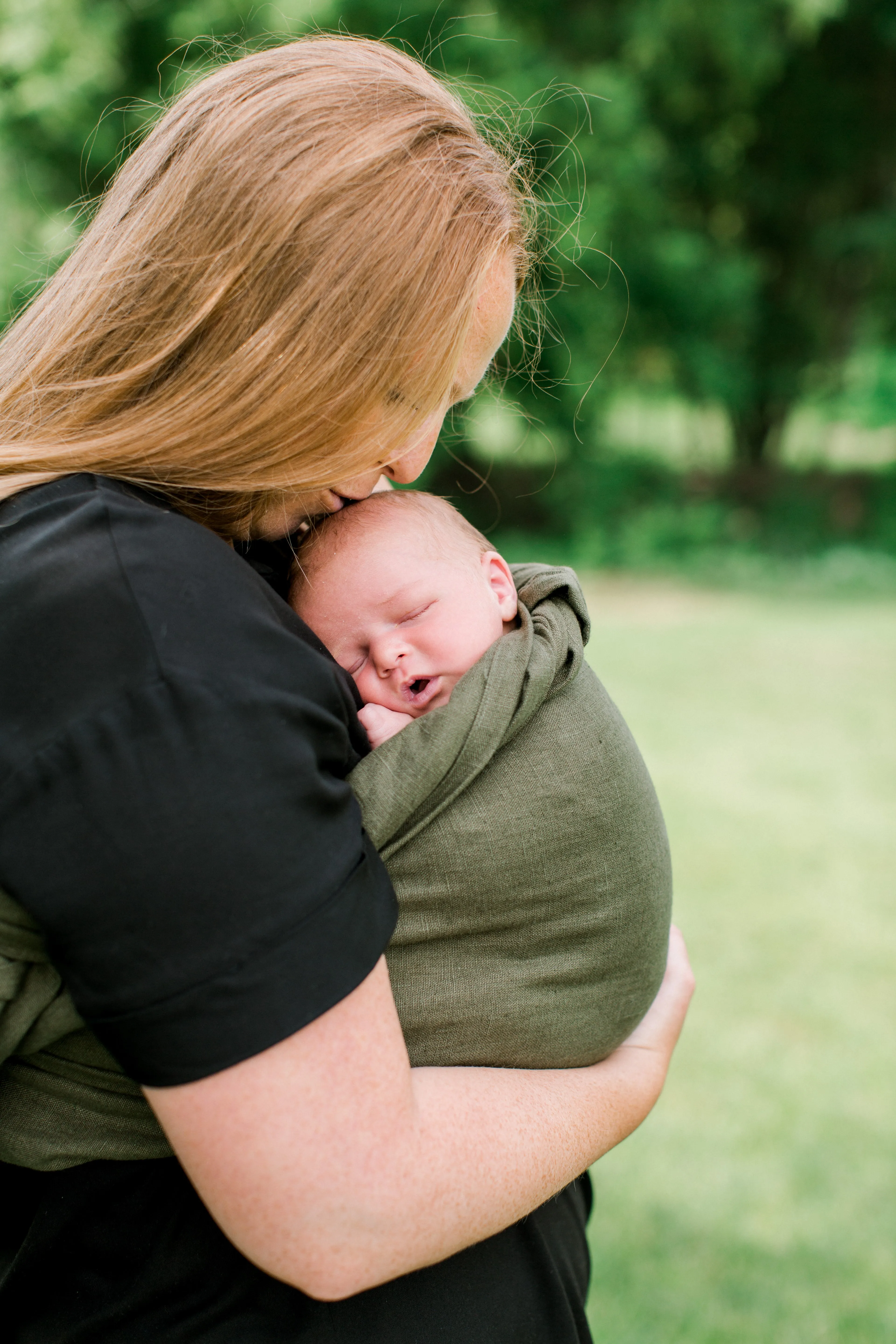 Bracebridge Ring Sling by Heritage Baby