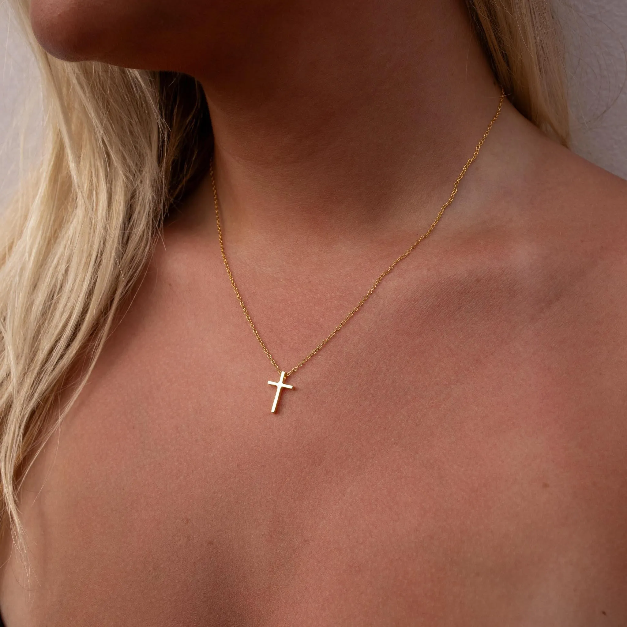 Cross Necklace Gold