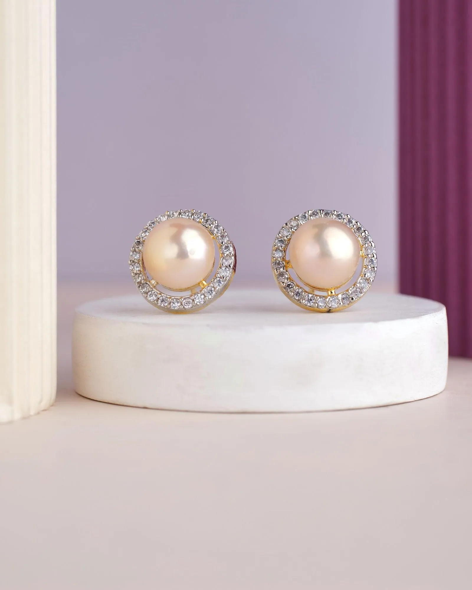 Elegant Pink Stud Pearl Earring