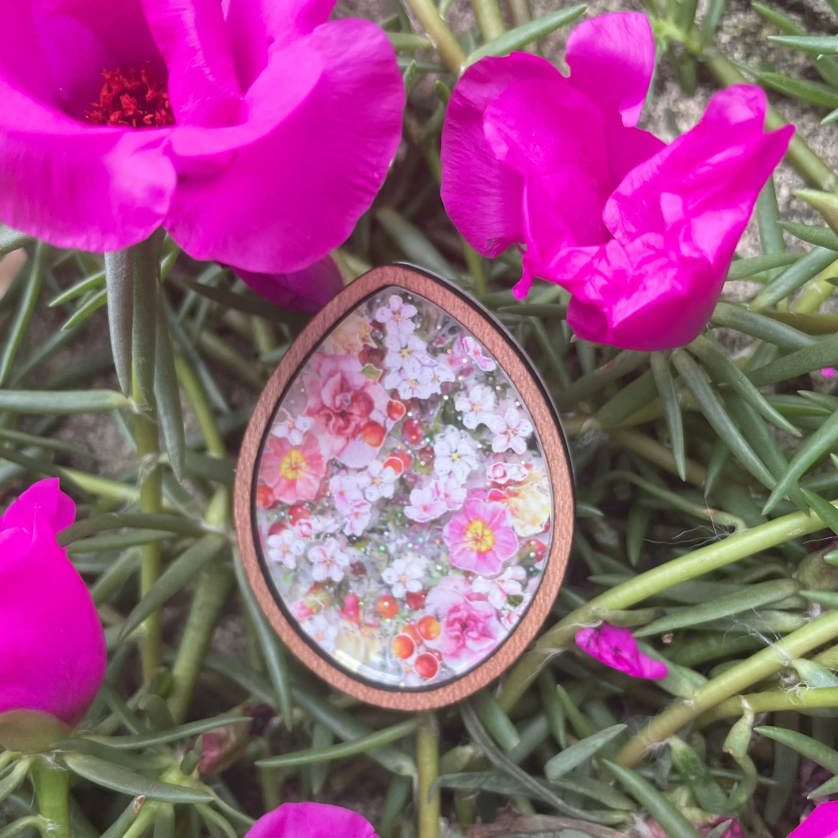 Floral egg shadow box - Brooch