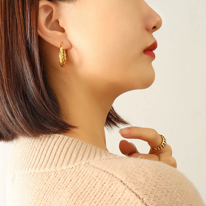 Geometric 18K Gold-Plated U-Shaped Earrings with Eternal Shine