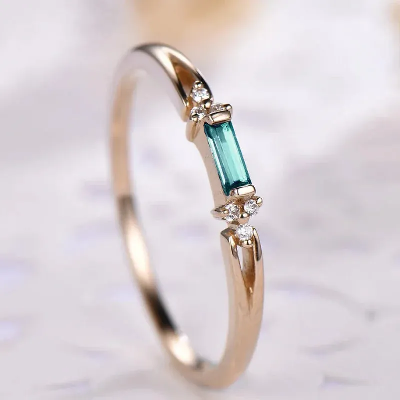 Green Minimalist Rhinestone Women's Ring