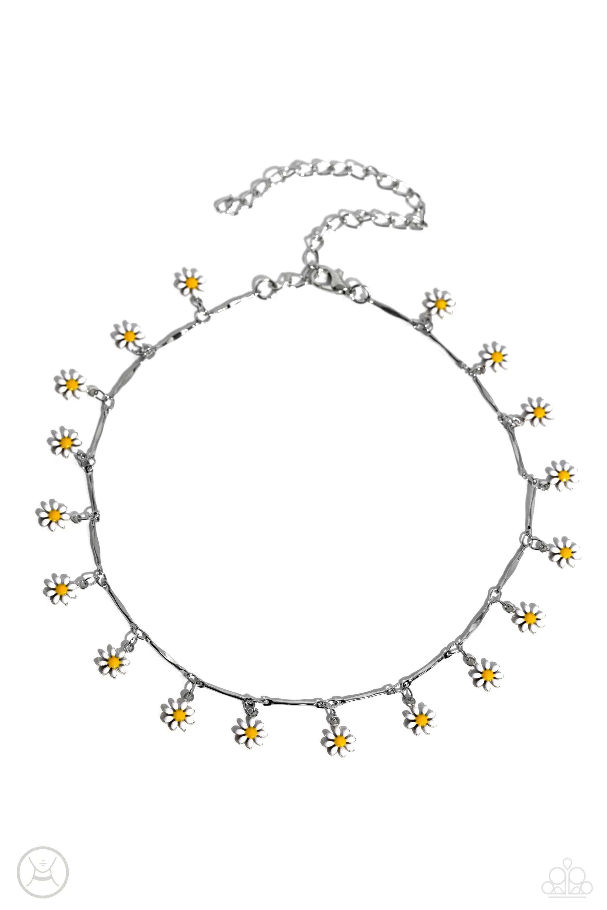 Necklaces Delicate Display - White Choker