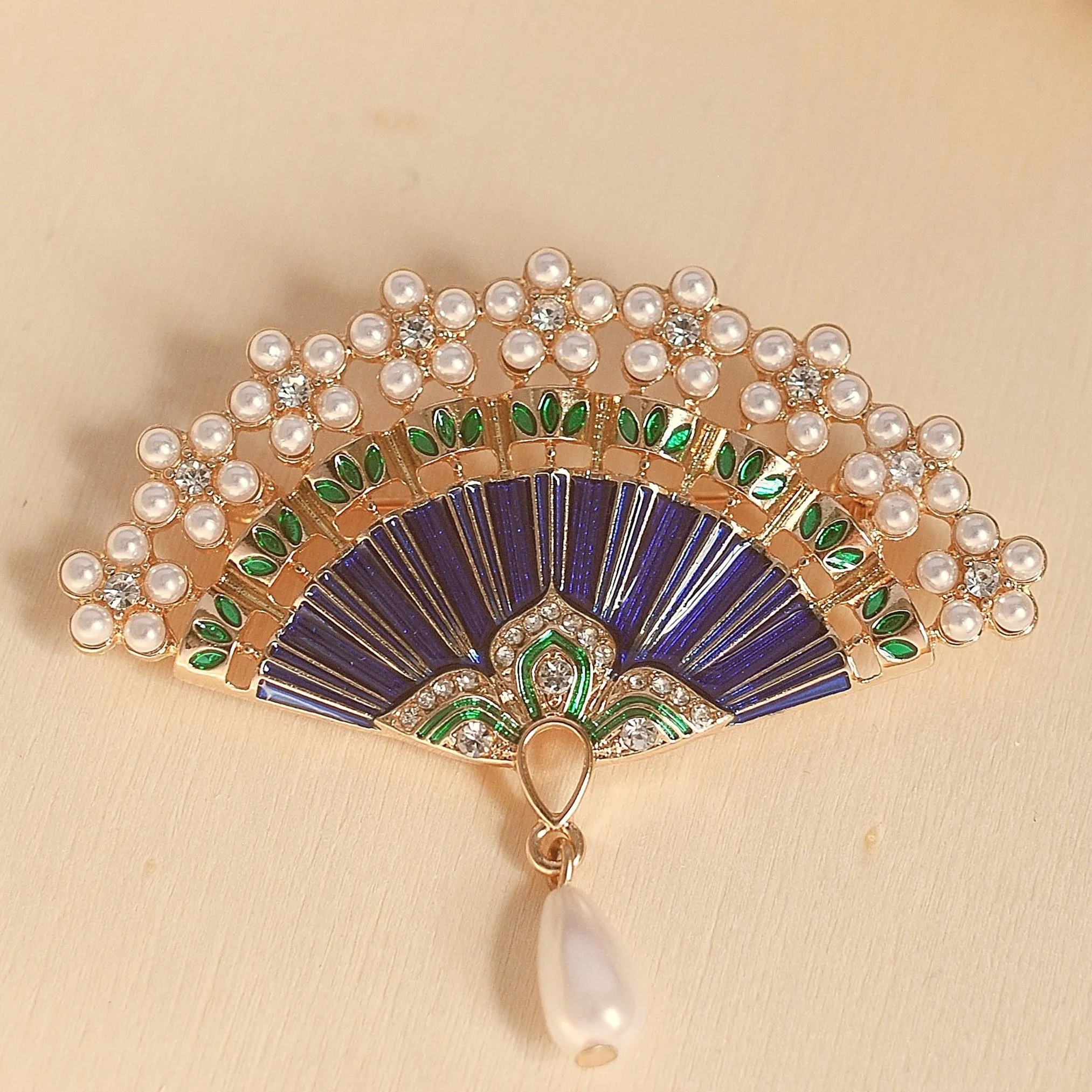 Pearl Drop Brooch Fan