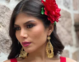 Pera Lágrima Earrings