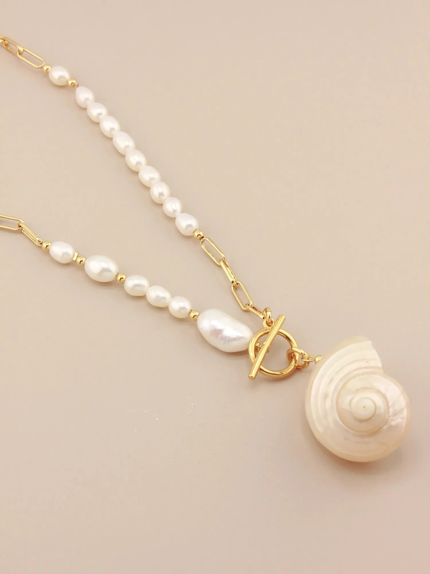 Shell Pearl Delicate Drop Necklace