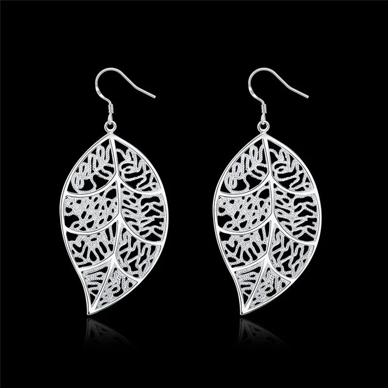 Silver Leaf Dangle Earring