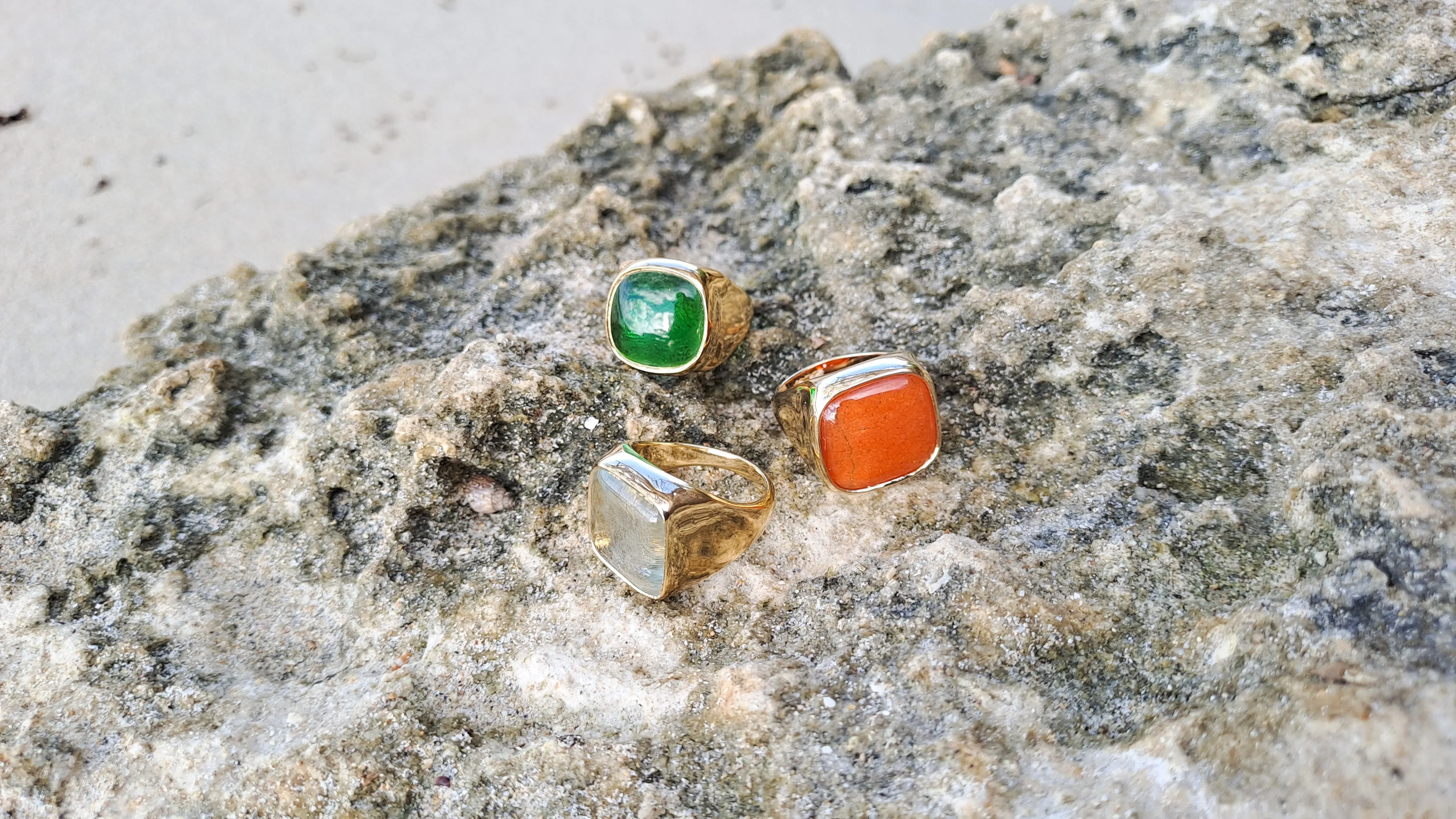 Umbo Square Statement Ring