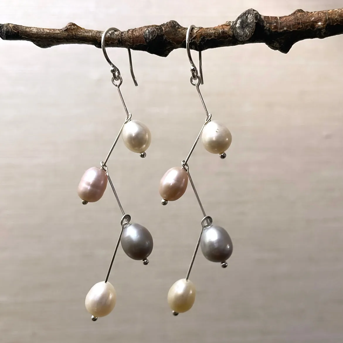 Waterfall ombré pearl earrings